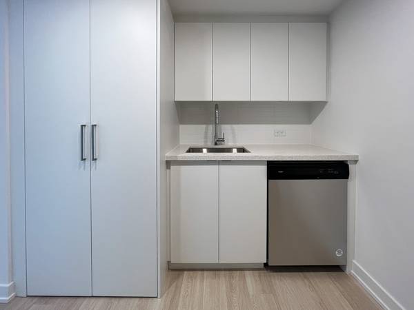 30 Tretti Way 407 Toronto ON M3H 0E3 1