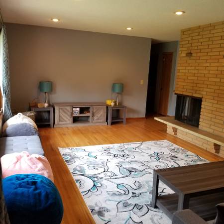 $3,500 / 5br - 2660ft2 - 3 Bath Updated Cul-De-Sac Acre Lot Minnetonka Schools Walkout Basement (Minnetonka, MN)63990230487938123