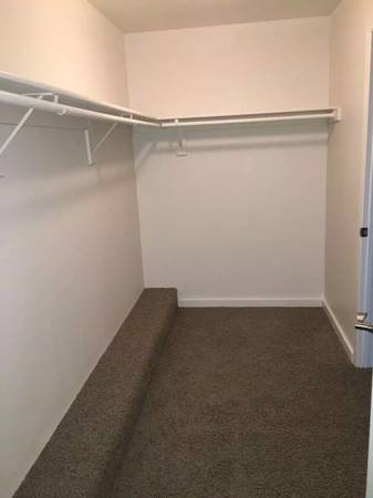 $2,317 / 3br - 1348ft2 - Come and tour so you can get 6-weeks free on your future home! (Portland - Easy access to Interstate 84)63956925350530124