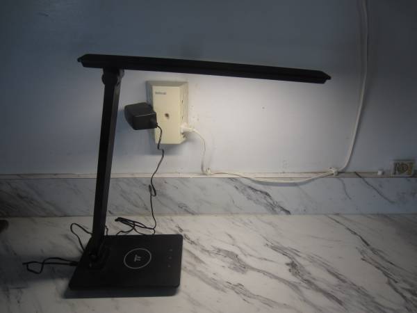 Desk lamp 1