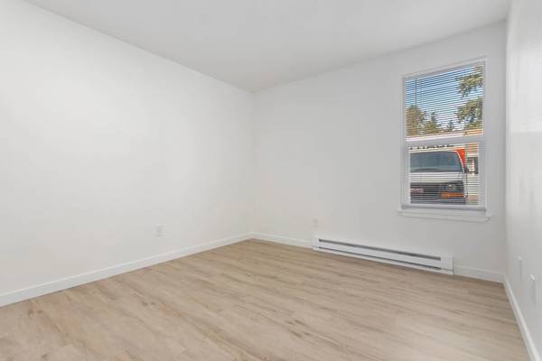 $1,595 / 2br - 850ft2 - 2 bed 1 bath ready to view now! Visit our community today! (Bellingham)63935191010690124