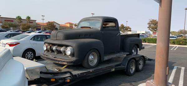 1951 Ford F-100 chopped truck 1