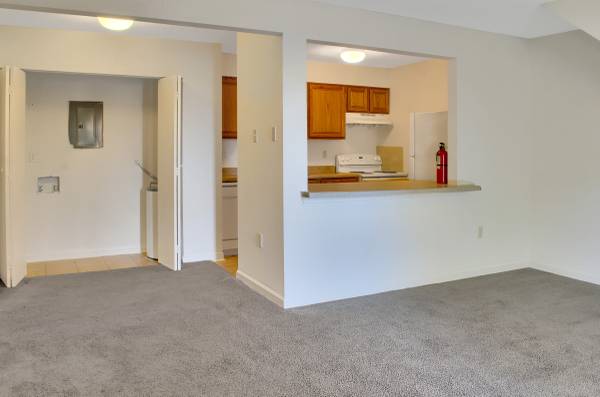 $855 / 2br - 860ft2 - CARMEL SPRING APTS (NEW ORLEANS EAST)63792269093761120