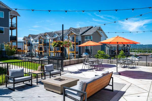 $1,369 You've picked a great space! We're near public transport (Wood Village - 5 minute drive from 1,000 Acre Dog Park)63672671096323124