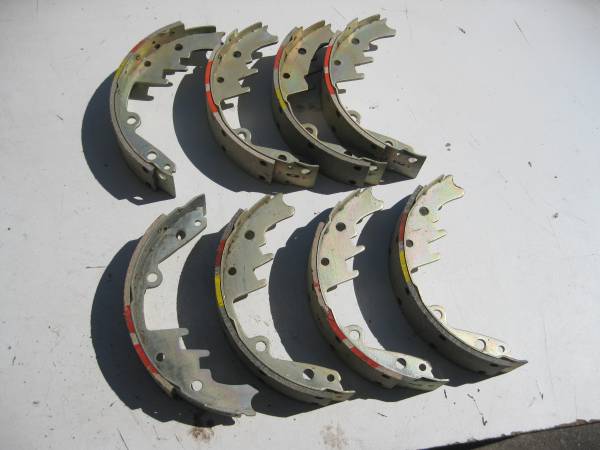 1961-63 TEMPEST BRAKE SHOES 1