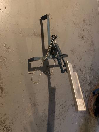 Clay pigeon thrower 1