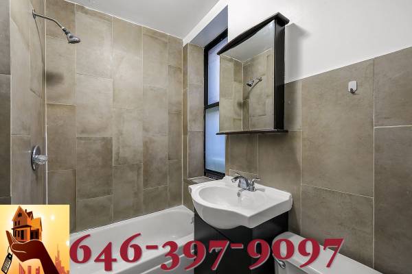 $2,475 / 2br - 2 Bed 1 Bath On Broadway^ Near 149th st! Laundry in unit! (Harlem / Morningside)64033461271809122