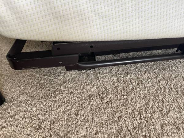 Sofá-cama con cajón - $60 (Modesto)63470292684163124