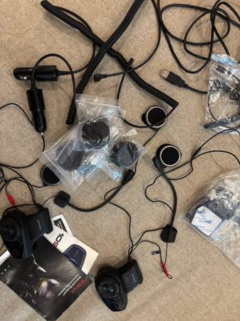 Sena 10s Dual Helmet comms 1
