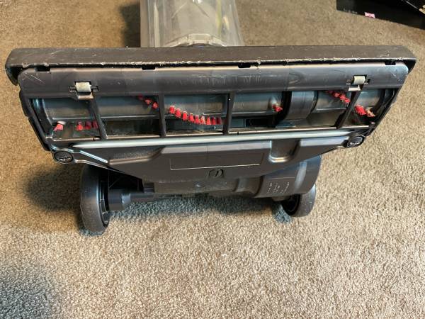 Dyson DC 17 aspiradora - reparada - $60 (Lynnwood)63471362745859122