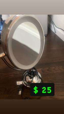 🎈🎈🎈🎈 Magnifying Staning Mirror 1