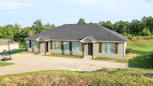 $1400.00 / 3br - Spacious 3 Bed, 2 Bath Duplex Unit in Fort Mitchell - $1400/mo64018451863811122
