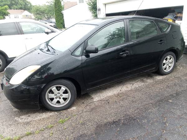2005 Toyota Prius Hybrid - $1,900 (Lake in the hills)63619112307201120