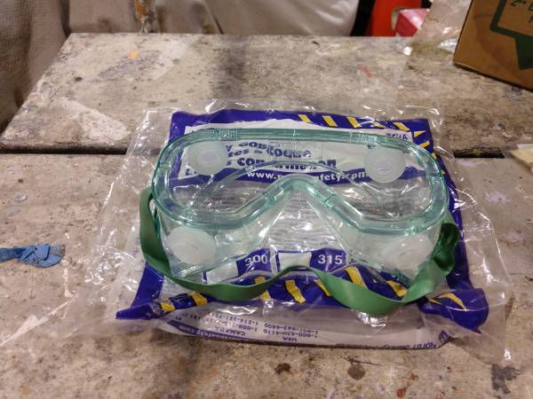 Safety Goggles 1