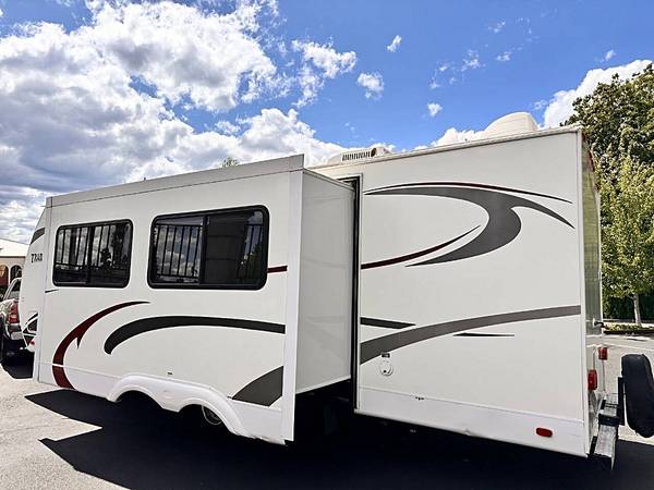 2010 Komfort Trailblazer LE 261 - $14950.0063623616258307123