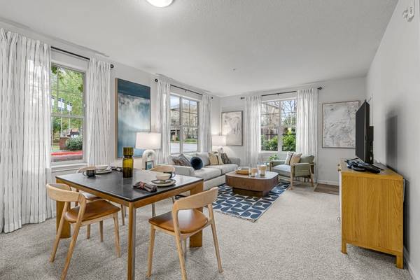 $1,416 / 1br - 706ft2 - Ubicado en Hillsboro, electrodomésticos de acero inoxidable, 1/hab (1099 NW Ordonez Pl, Hillsboro, OR)63672530544387122