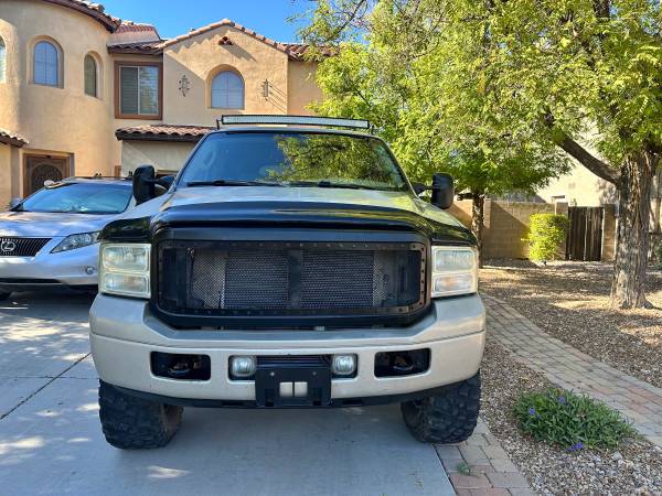 2005 Ford Excursion Limited 1