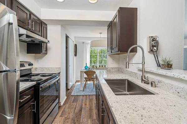 $1,535 / 1br - 585ft2 - Bocce Ball Court, Private Balcony/Patio63688296473985123