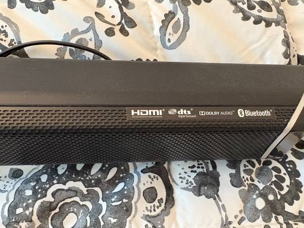 Nakamichi Shockwafe Pro barra de sonido Bluetooth con subwoofer inalámbrico y altavoces - $250 (Hercules, Pinole, San Pablo, El Sob)63439956839683124