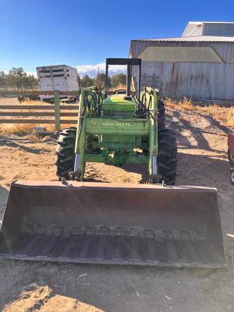 John Deere 2755 Tractor 1