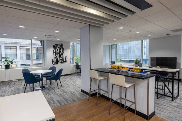 $684 Save 50% Off First 3 Months - Private Offices Ready to Move-In! (Mag Mile, Chicago)63898986526850124