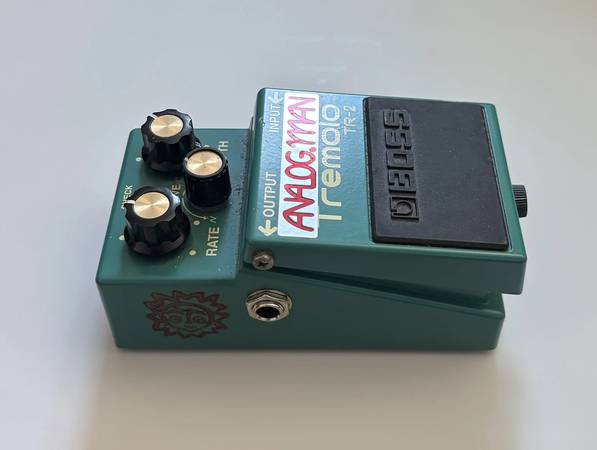 Boss TR-2 Tremolo Pedal - Analogman Super Mod - musical