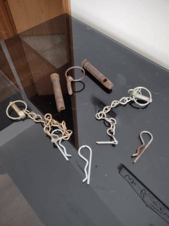 3 PointCat 1 Top Link Pin and Chain 1