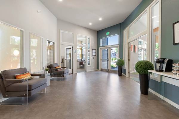 $2,246 / 2br - 1003ft2 - 2/hab 2/ba, Lavadora/Secadora, Reciclaje (200 SW 5th Pl, Renton, WA)63934291618563120