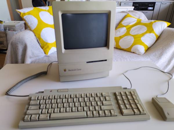Macintosh Classic M1420 1