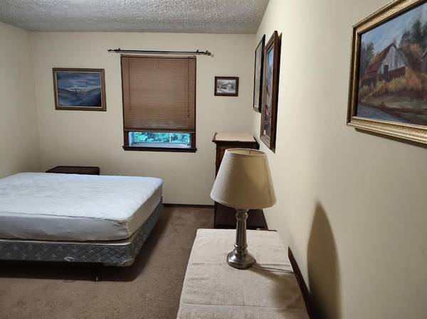 $825 / 1br - 357ft2 - Furnished room (bloomington)63953766651778123
