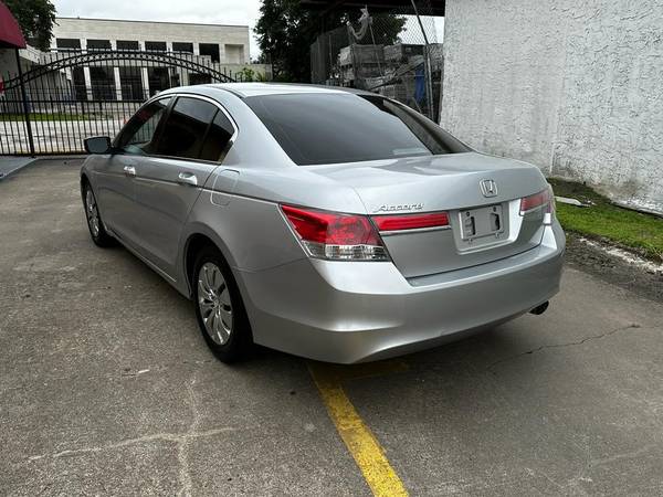 2012 HONDA ACCORD TÍTULO LIMPIO - $8,790 (Sw houston)63617086674563123
