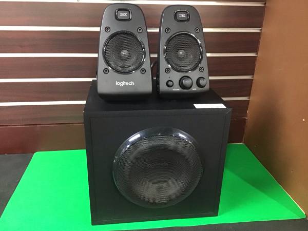 LOGITECH COMPUTR SPEAKERS WITH SUBWOOFER 1