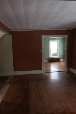 $2,350 / 2br - 1500ft2 - Casa de Campo Black Wolf - Posible hogar para CABALLO (Oshkosh)63845967568641124