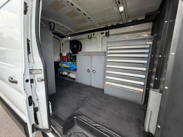 2019 Ford Transit 350 Van - Photo 8