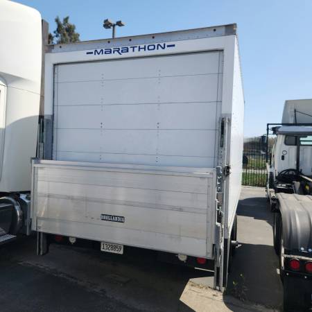 2019 Ford 16ft - Photo 3