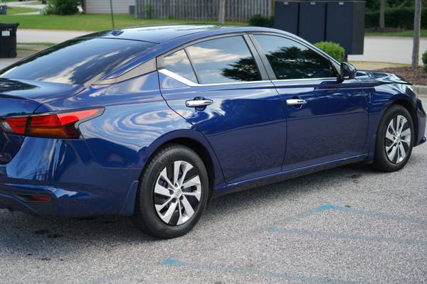 2019 Nissan Altima SL SUPER CLEAN (LOW MILES) - $8,99963625105370243123