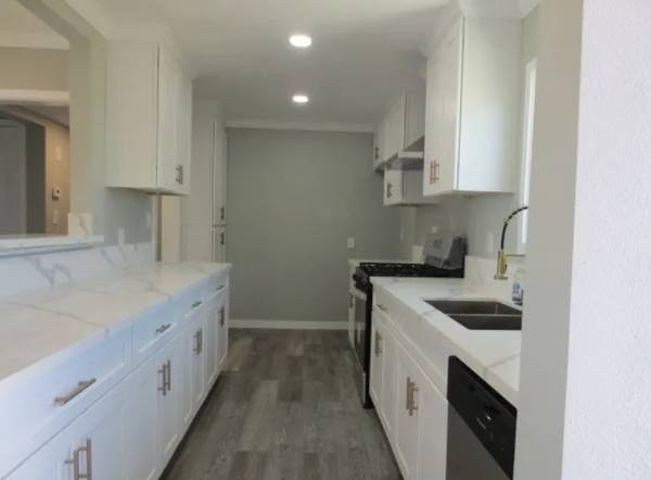 $1,350 / 2br - 1139ft2 - Espacioso hogar de 2 habitaciones (W Elder Ave)63878476400771123