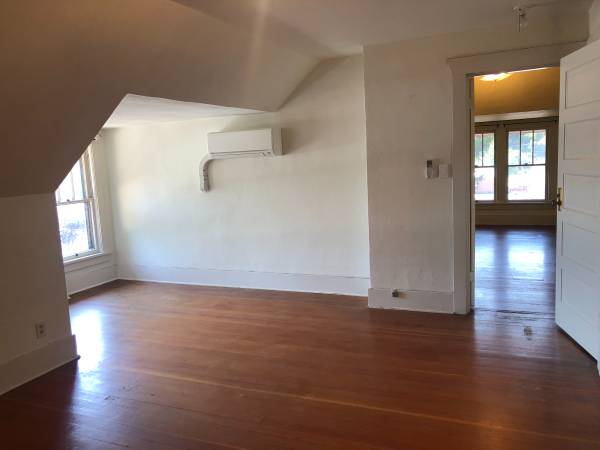 $650 / 1br - 700ft2 - 412 N Mill Street F (Colfax)63980821532674122