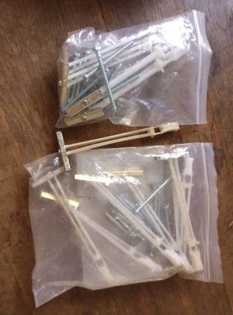 free tv mouting toggle bolts ect 1