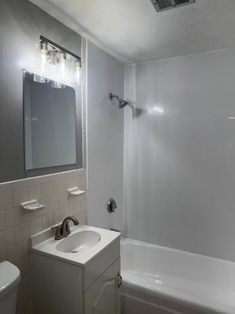 $2,100 / 1br - 720ft2 - 1-Bedroom Apartment Available Now! (1-303) (Quincy, MA)63996406774531123