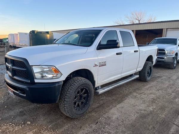 2015 Dodge 3500 Crew Cab Short Bed 4wd 53k Miles 1