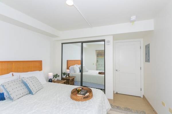 $1,787 / 1 habitación - 594 pies² - 1 habitación asequible actualizada en el corazón de Waikiki. ¡Llame para hacer una visita! (417 Kānekapōlei St, Honolulu, HI)63686654030849123