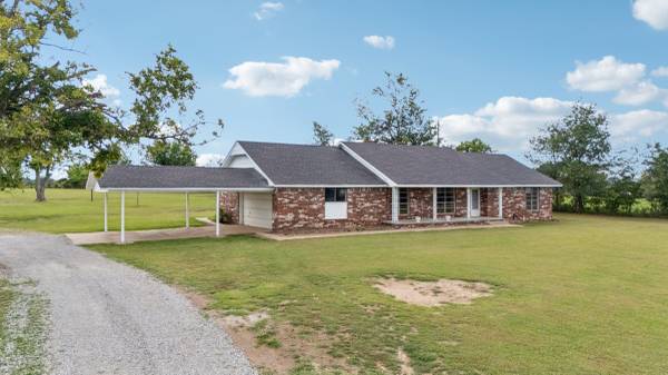 ****AWESOME FULL BRICK RANCH ON 5.28 ACRES**** 1