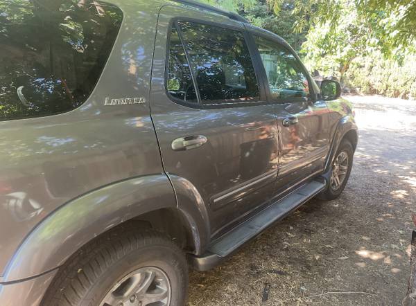 2005 Toyota Sequoia Limited Edition 4x4 - $6,200 (concord / pleasant hill / martinez)63501091359105124