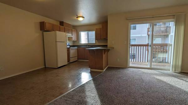 $1,395 / 2br - 994ft2 - Unleash boundless possibilities: Your dream 2 BR is just a call away. (Salem)63660429019649120