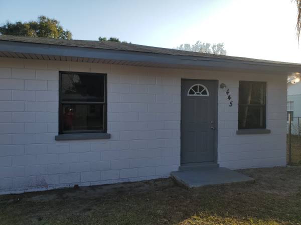 $1,400 / 2br - 2 Bedroom 1Bath House Large Yard $1400 mo (Merritt Island)63823720747651120