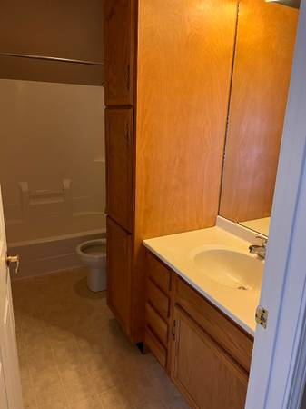 $1,195 / 1br - 793ft2 - 1B 1Ba with attached garage, patio, & dishwasher! Call WCIN today! (1200 E Elmwood Dr, Terre Haute, IN)63675880862083124