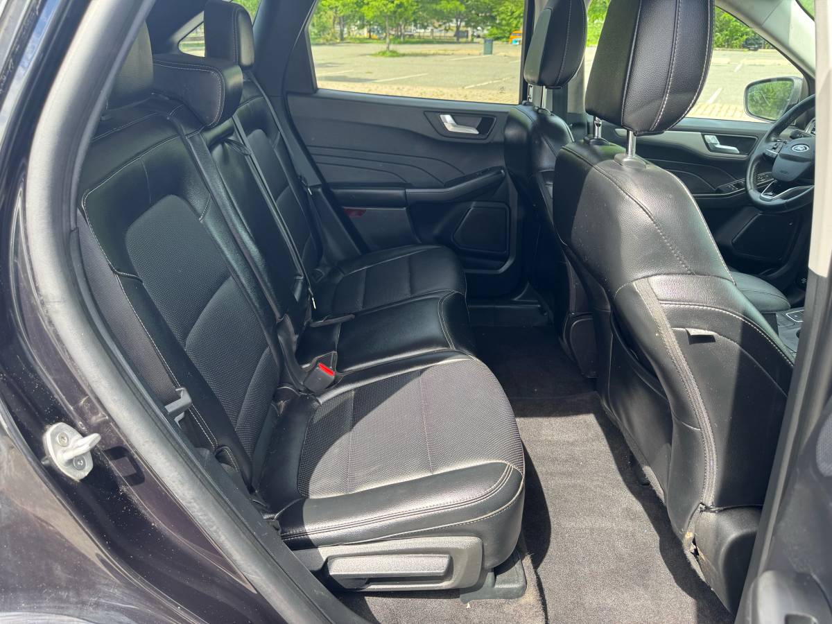 2022 Ford Escape SEL hybrid SUV AWD clean title 100k