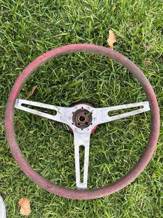 GM 3 spoke comfort grip steering wheel 1