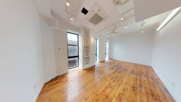 $1,750 / 300ft2 - OFICINA DE ARTE, MASAJE, ESTÉTICA Y TATUAJE STUDIO 2J (Greenpoint Brooklyn)63827205161219121
